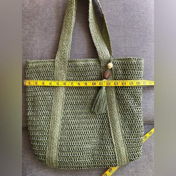 NWOT Green Straw Tote Bag - Picture 4 of 7